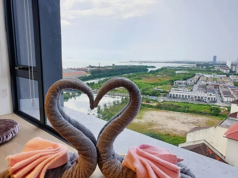 Apartment Seaview#Warmth#Netflix#Privatebathtub#Seasideluxurycondo#Imperioresidence Malacca Malaysia