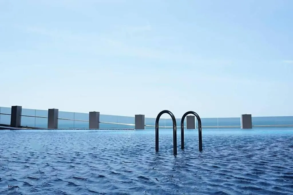 Seaview#Warmth#Netflix#Privatebathtub#Seasideluxurycondo#Imperioresidence Malacca Apartment
