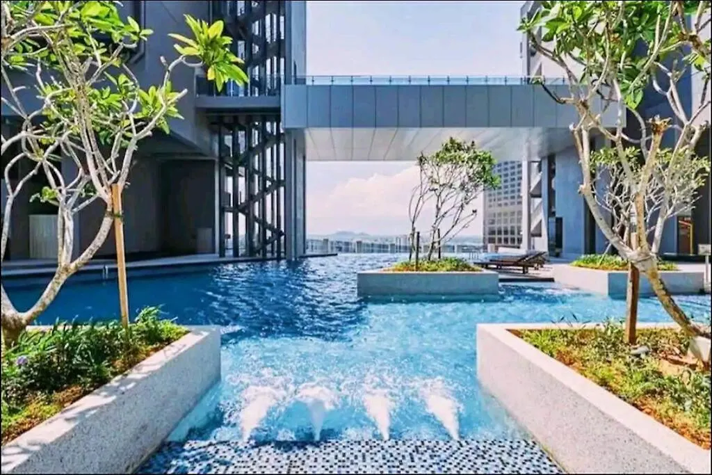 Seaview#Warmth#Netflix#Privatebathtub#Seasideluxurycondo#Imperioresidence Malacca 0*,