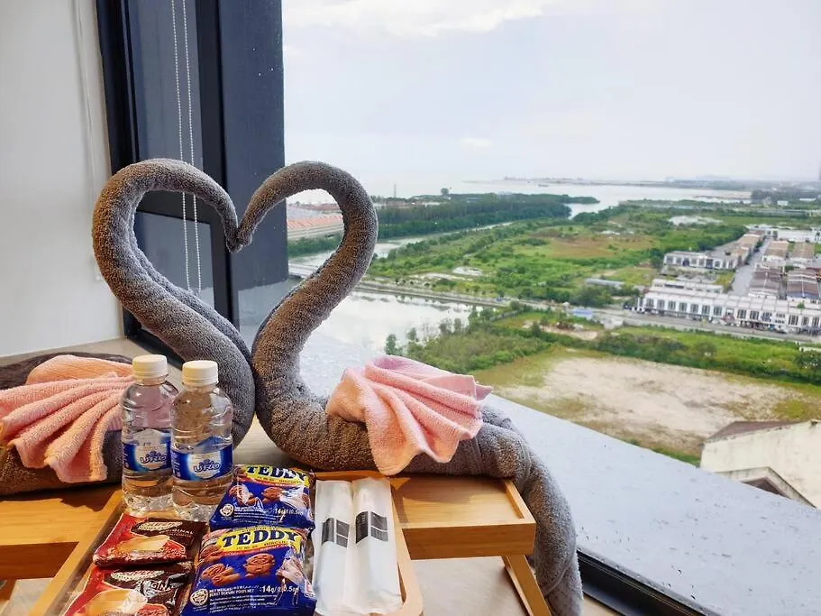 Apartment Seaview#Warmth#Netflix#Privatebathtub#Seasideluxurycondo#Imperioresidence Malacca